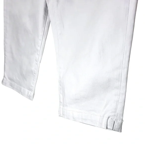 NWT Seven7 Audrey Mid-Rise Skimmer Capris in White - Picture 4 of 10